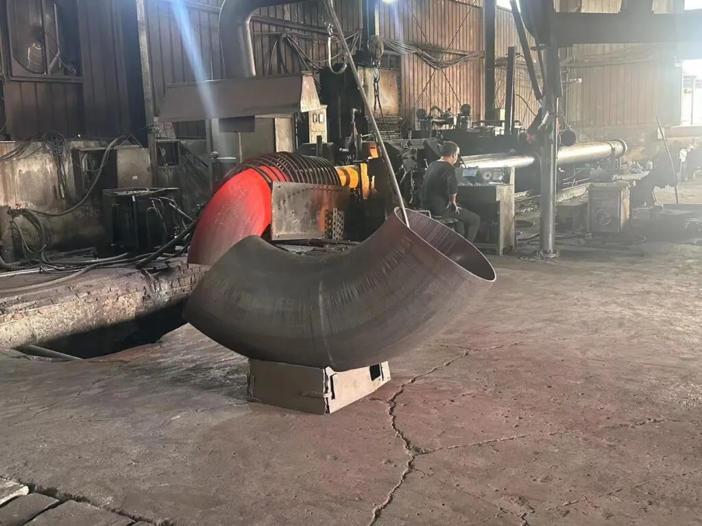 ASTM A105 and A105N Materials pipe elbow fitting